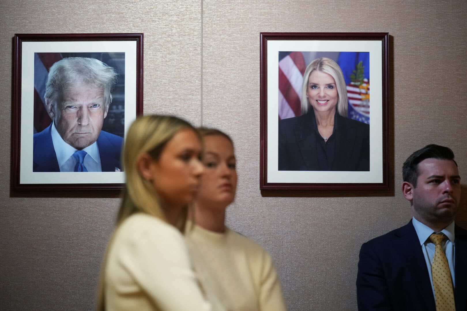 DOJ Says Bondi Will Not Testify April 14 in Epstein Inquiry